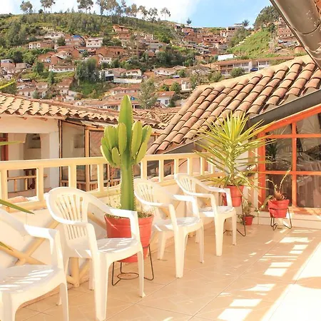 Hostal Puma'S House